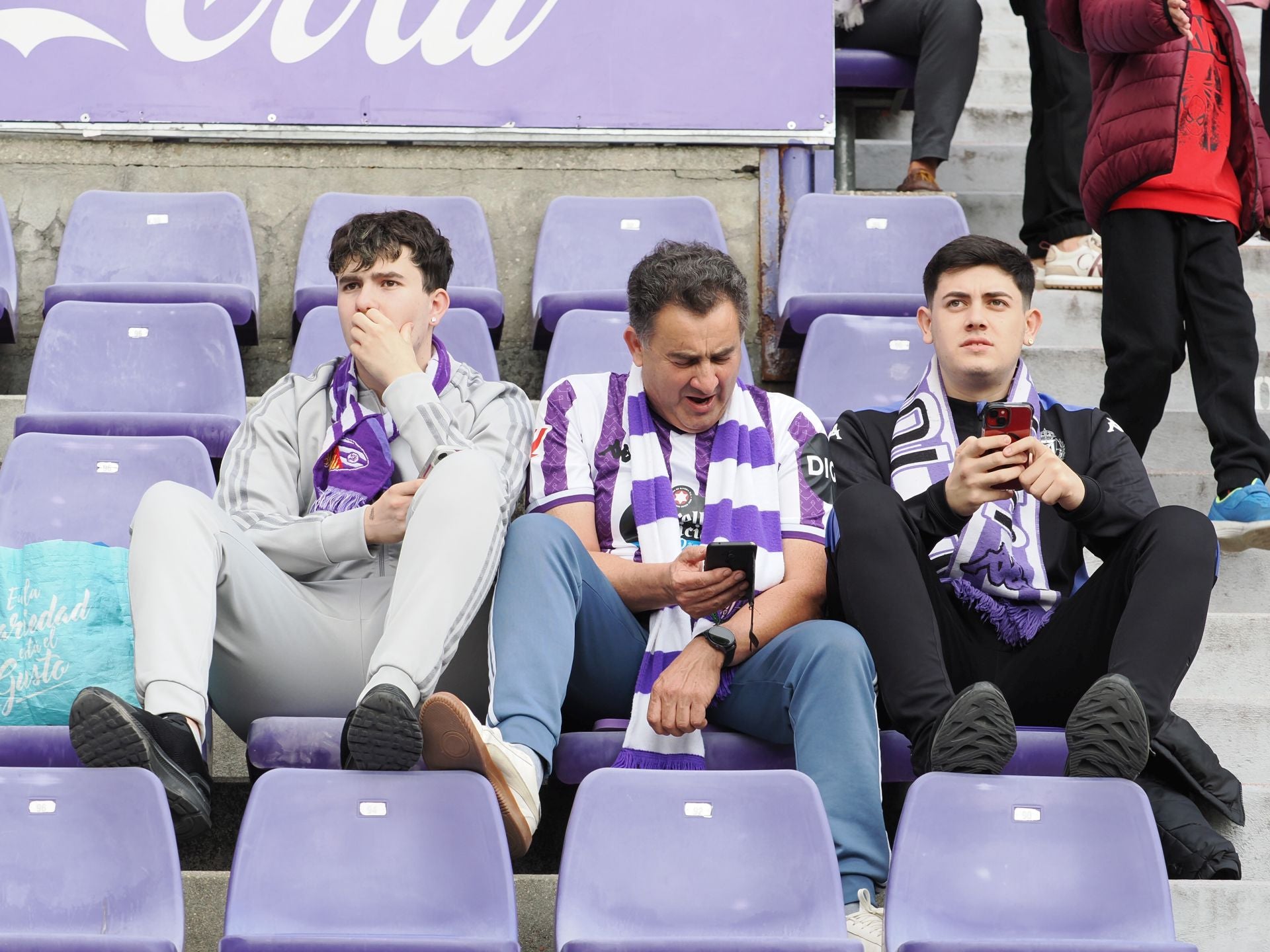 Búscate en la grada del Real Valladolid-Sporting de Gijón (1/4)