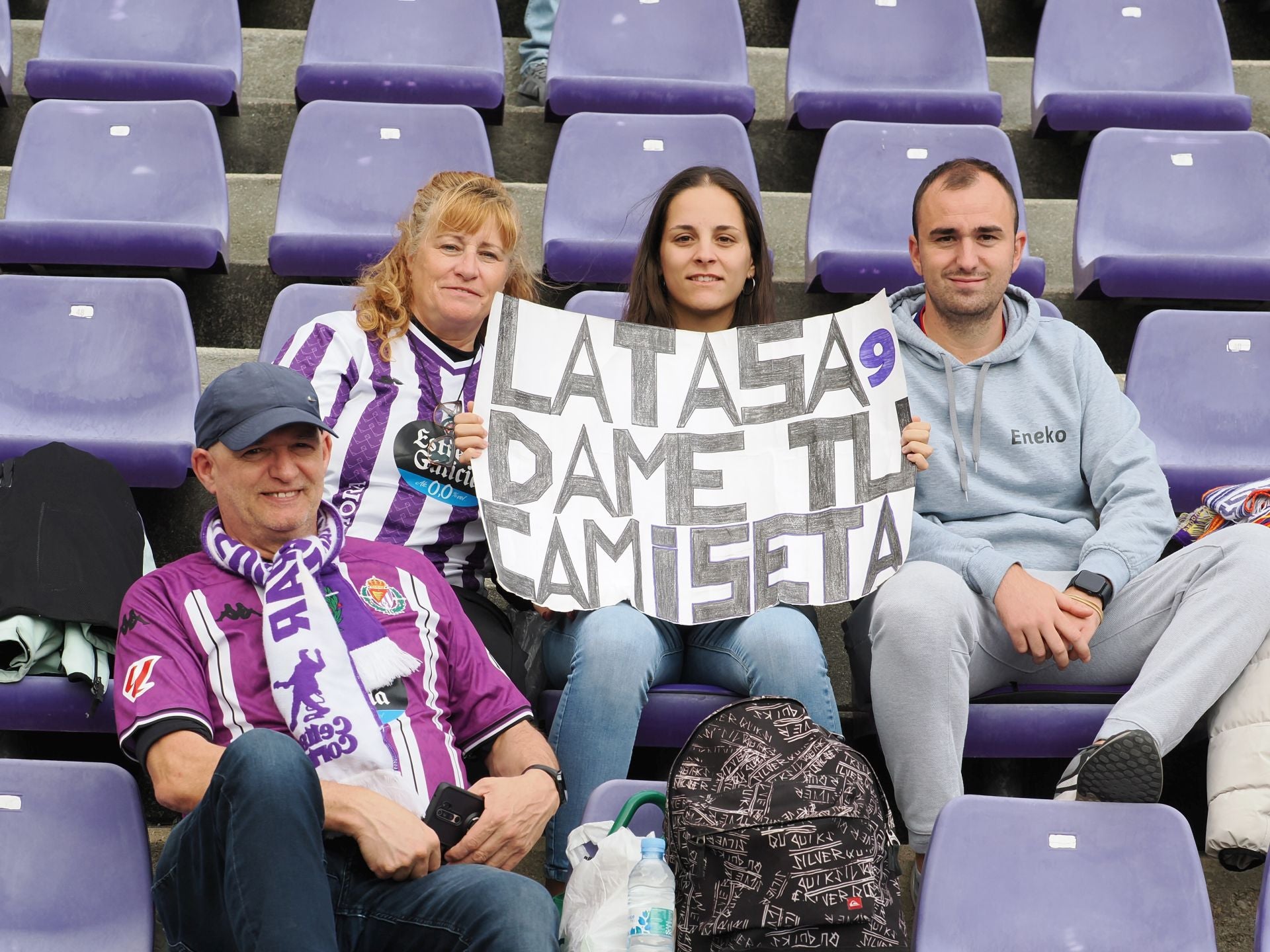 Búscate en la grada del Real Valladolid-Sporting de Gijón (1/4)