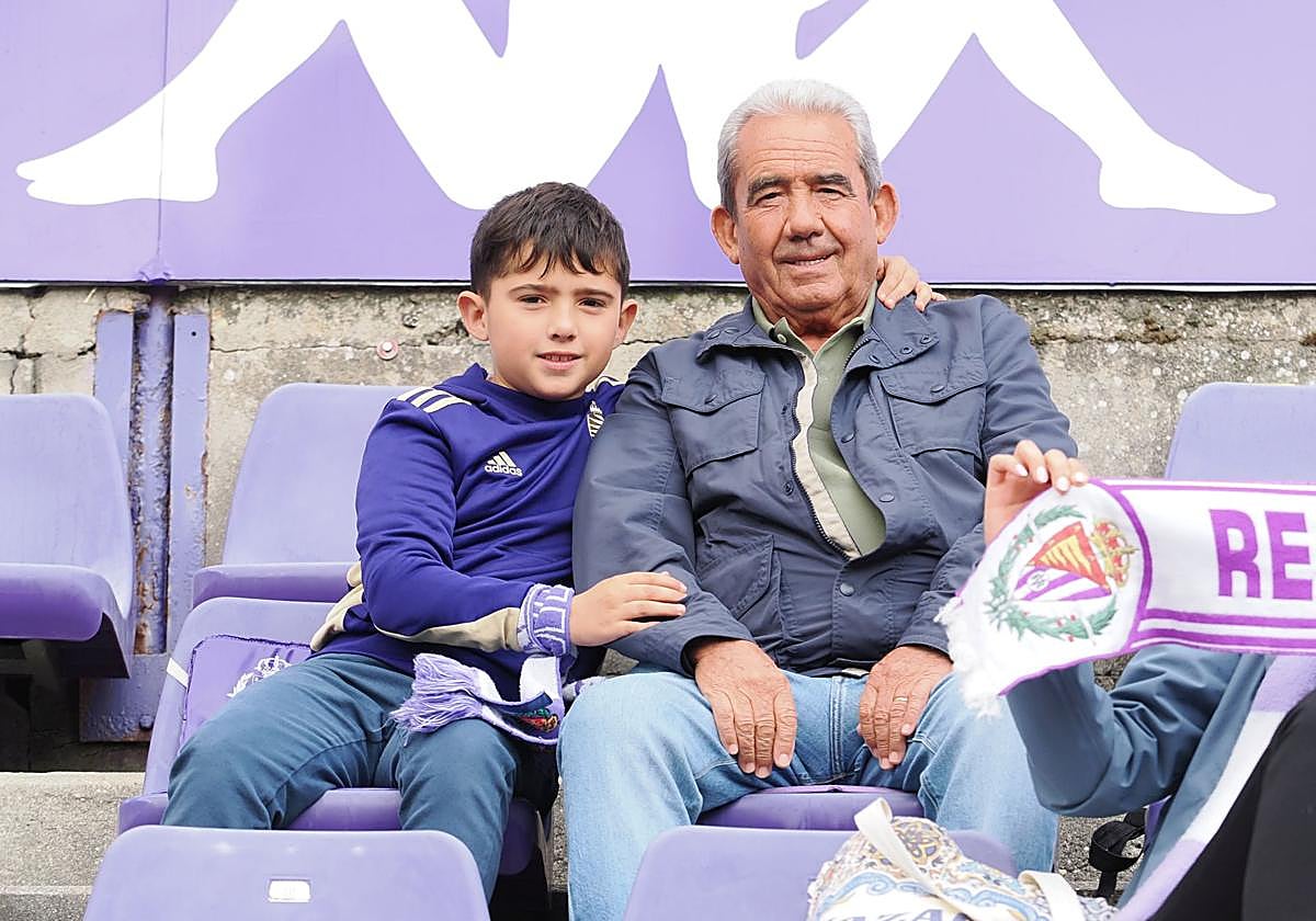 Búscate en la grada del Real Valladolid-Sporting de Gijón (1/4)