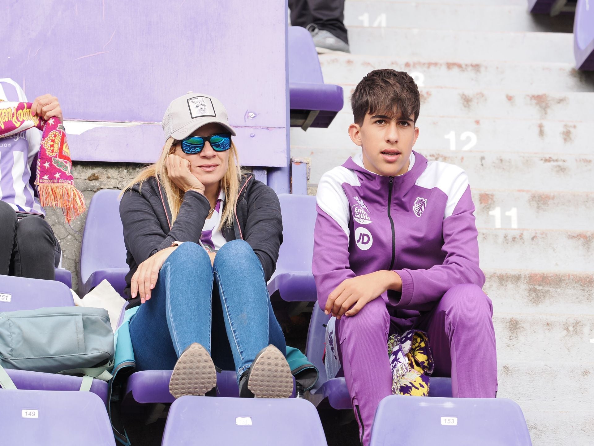 Búscate en la grada del Real Valladolid-Sporting de Gijón (1/4)