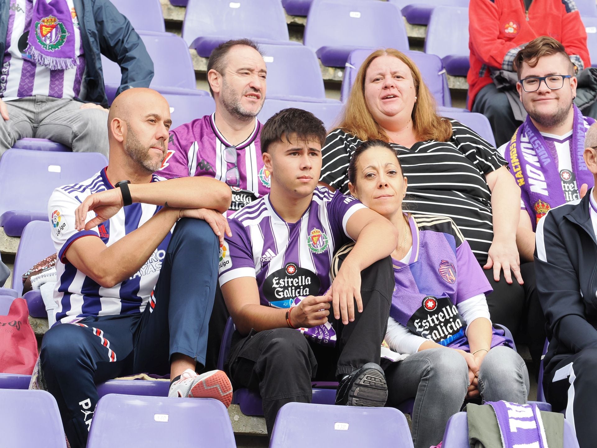 Búscate en la grada del Real Valladolid-Sporting de Gijón (4/4)