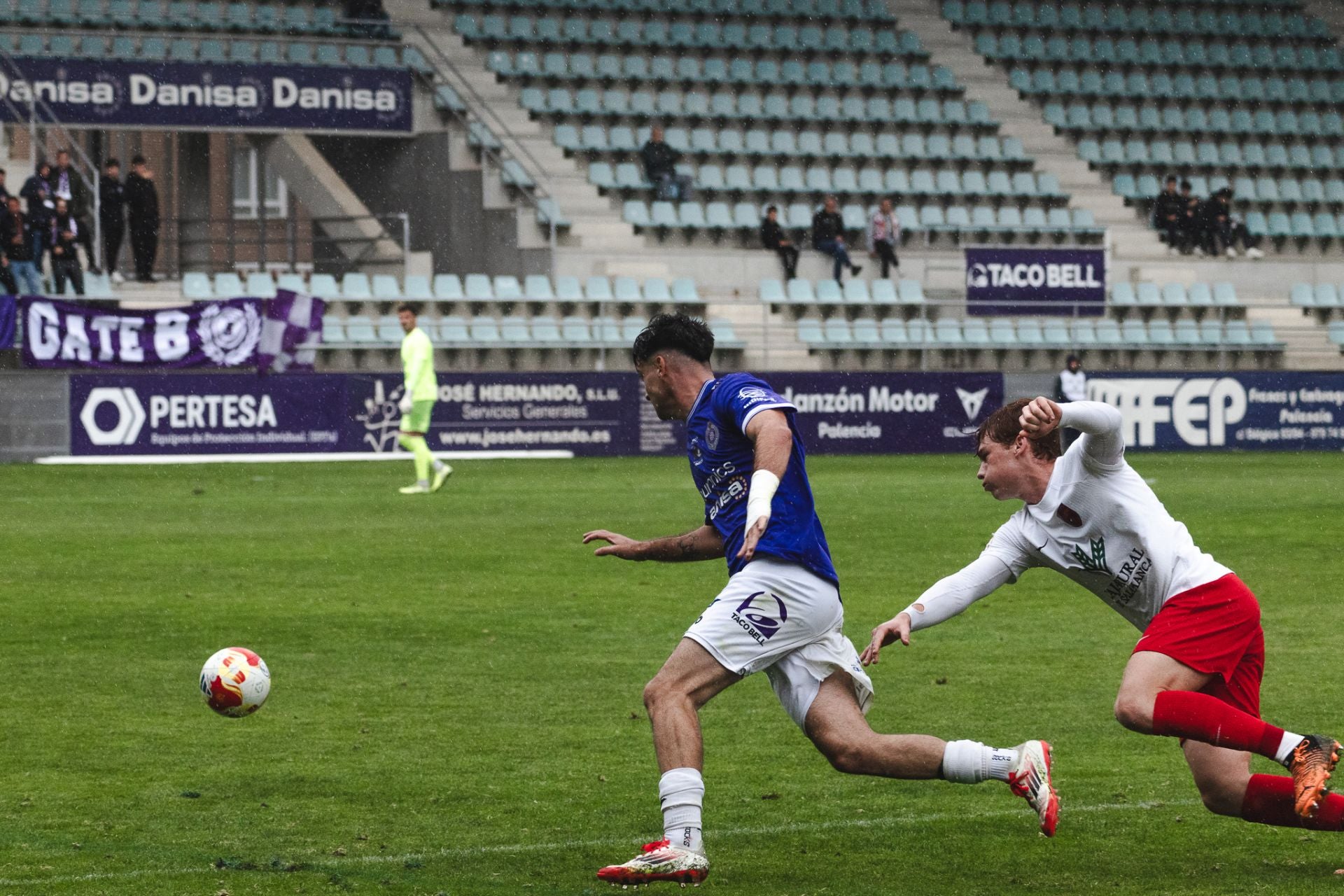 El Palencia Cristo se pone en cabeza