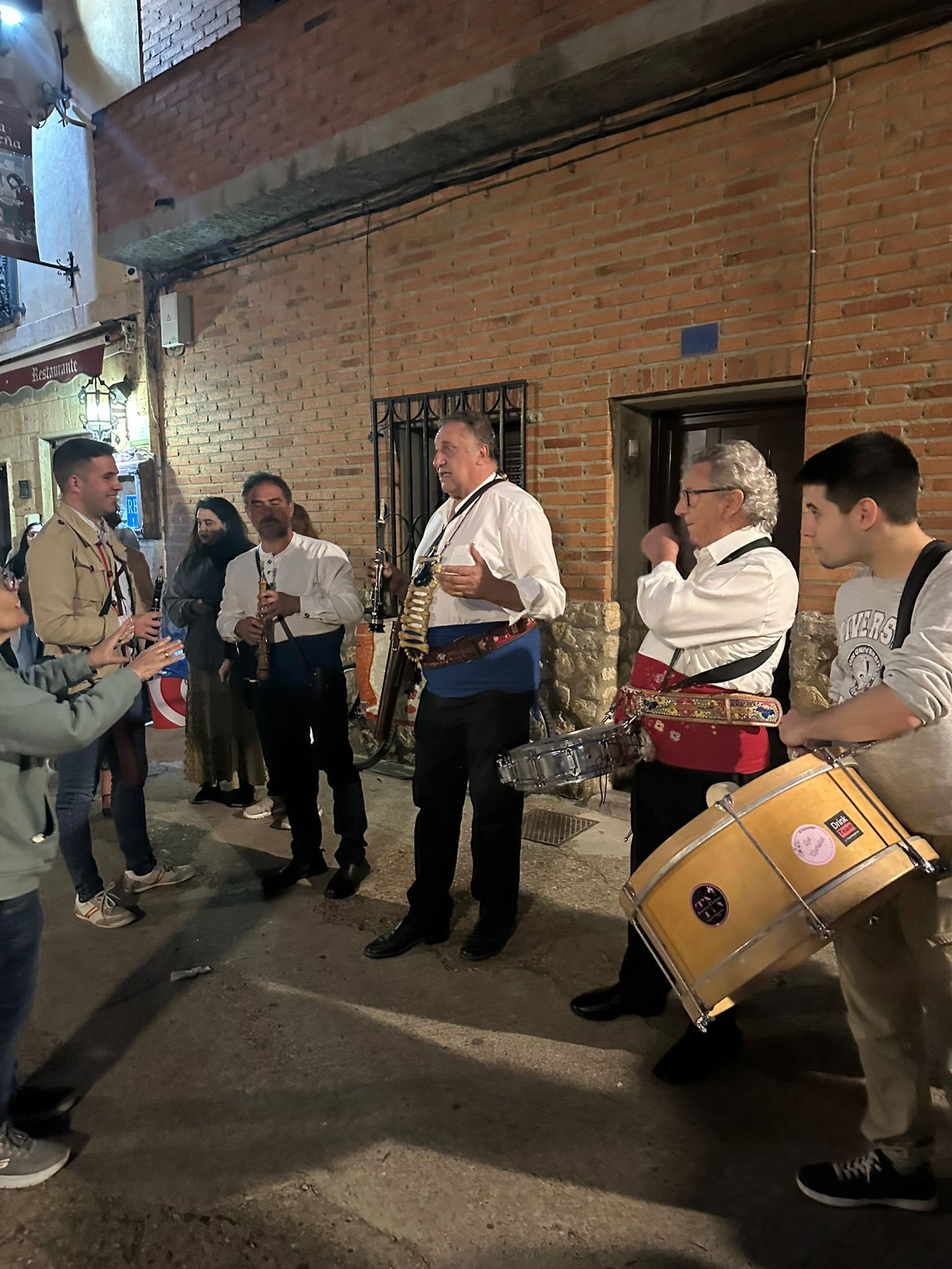 Urueña rinde homenaje al libro y a la cultura en un ambiente festivo