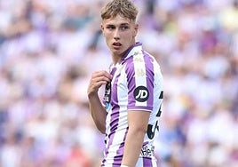 Arnu, con el Real Valladolid.