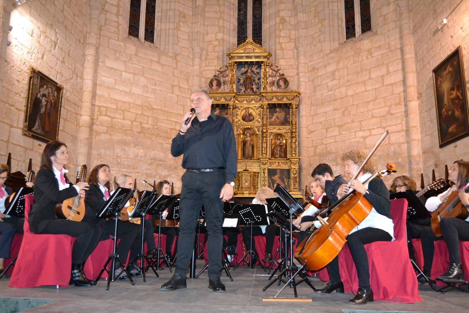 Astudillo vibra con un nuevo ciclo de música de plectro