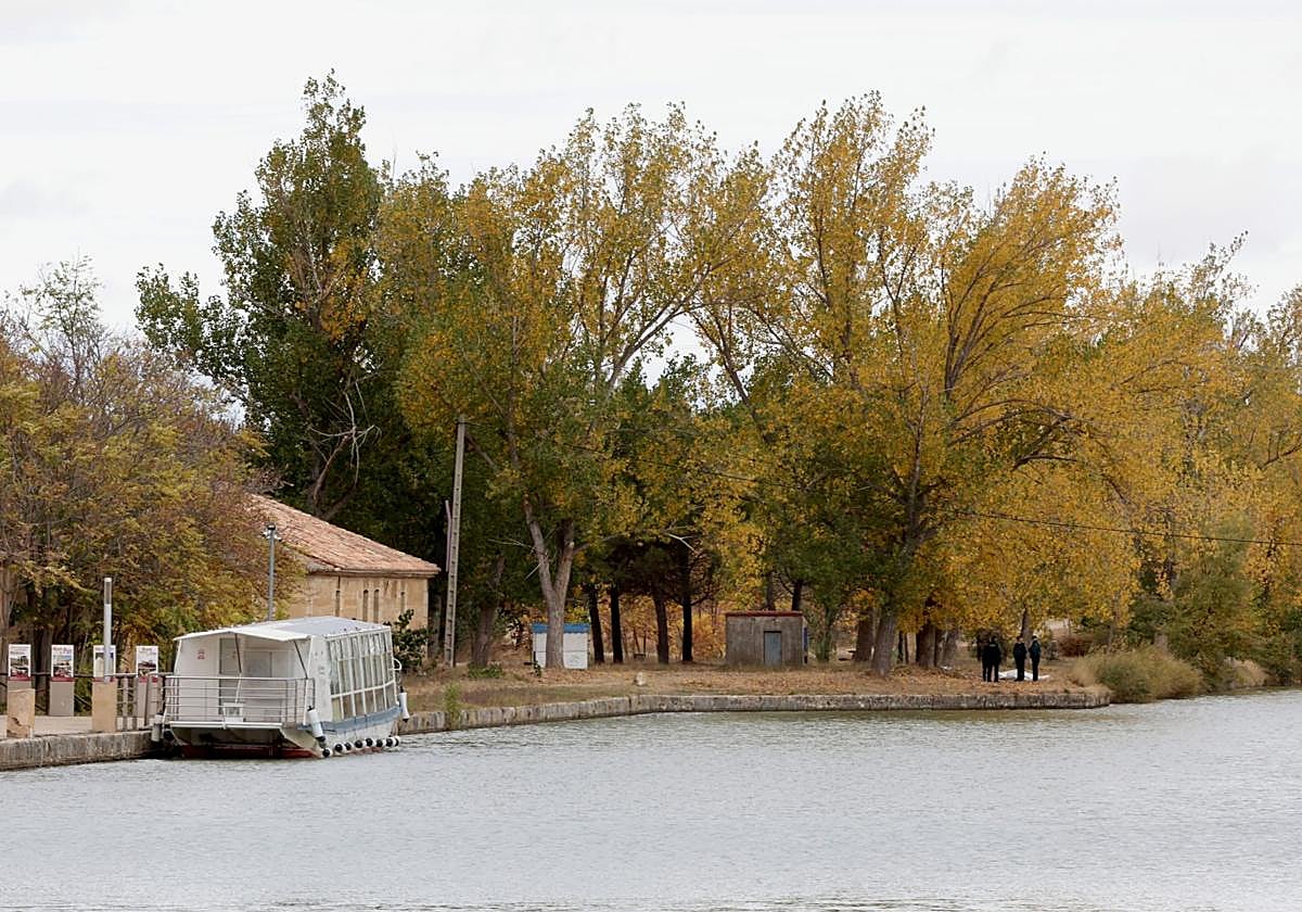 Dársena del Canal de Castilla, donde apareció el cuerpo sin vida de Luis Ángel Gómez.