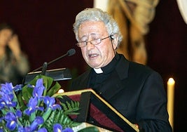 Antonio Pelayo, en el pregón de Semana Santa en 2008.
