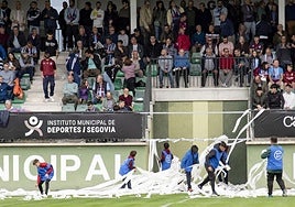 La banda de La Albuera, llena de papel higiénico.