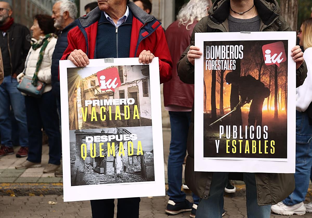 Palencia protesta por la gestión de los incendios forestales