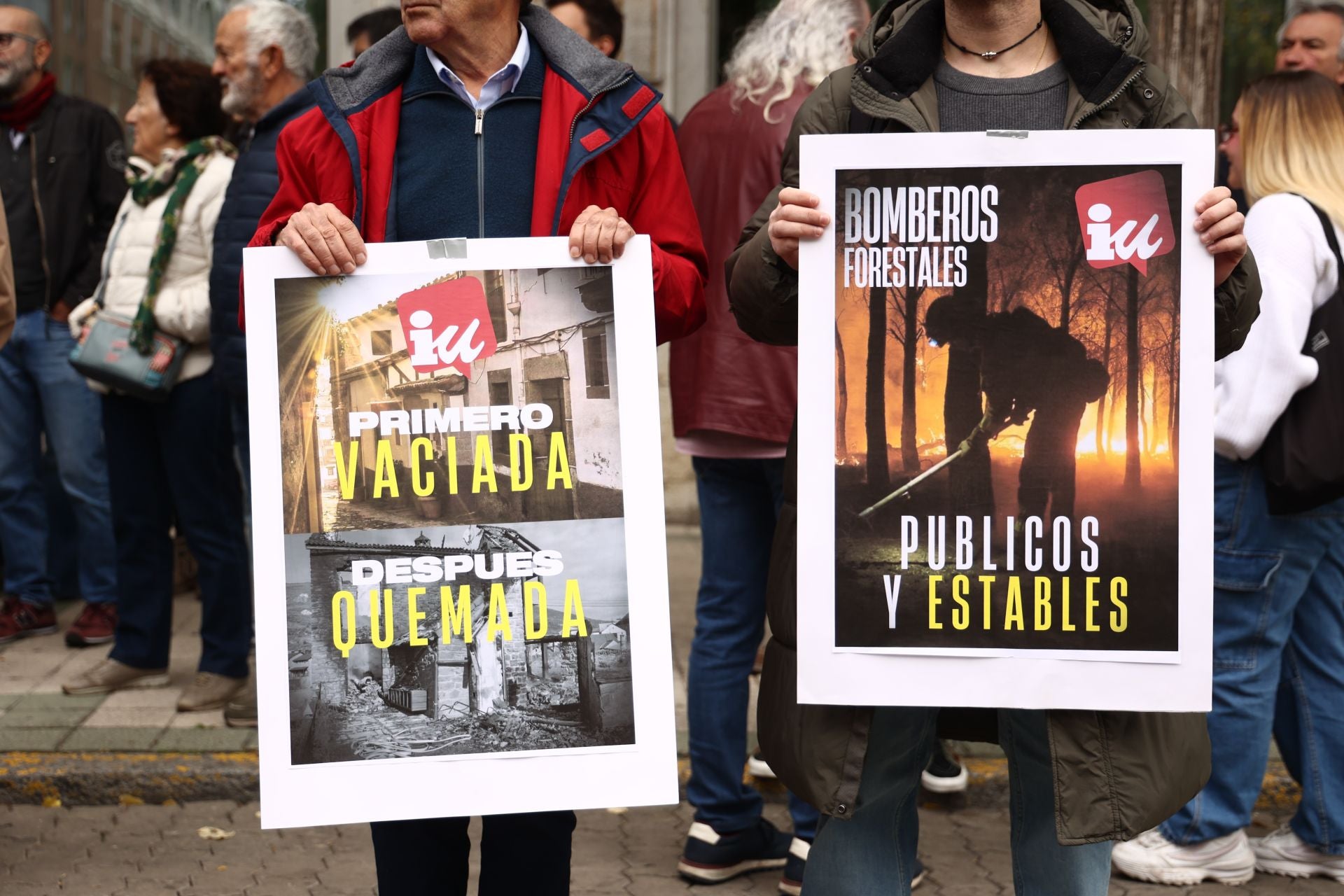 Palencia protesta por la gestión de los incendios forestales