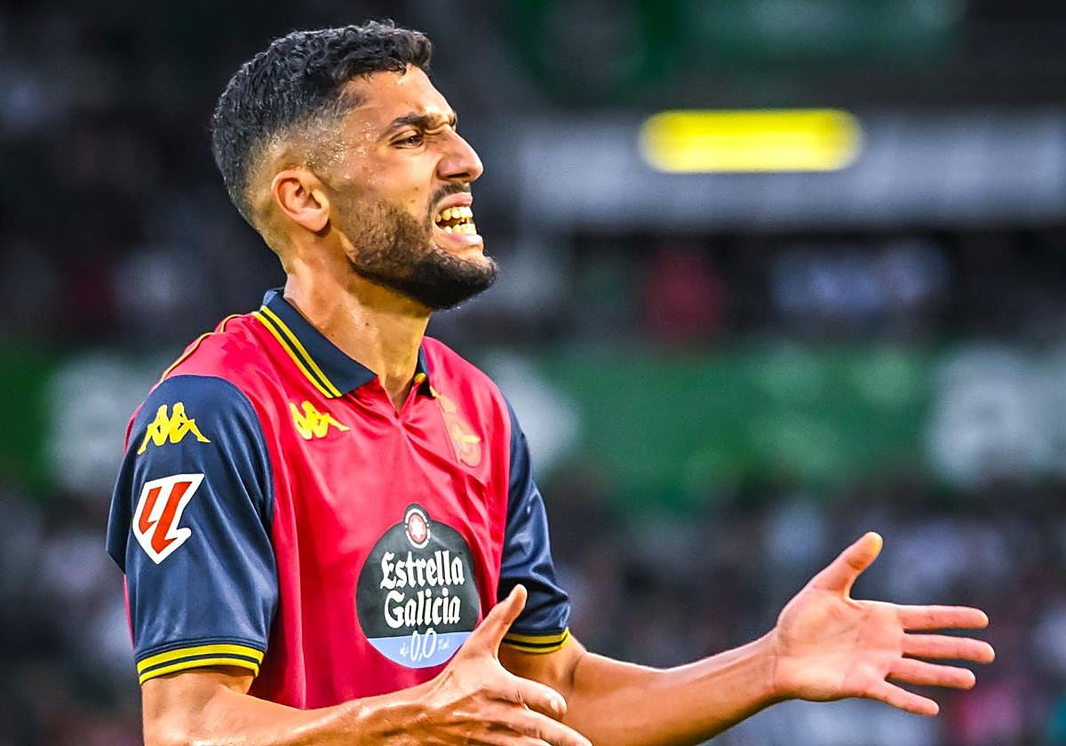 Eddachouri, durante el último partido del Deportivo ante el Racing