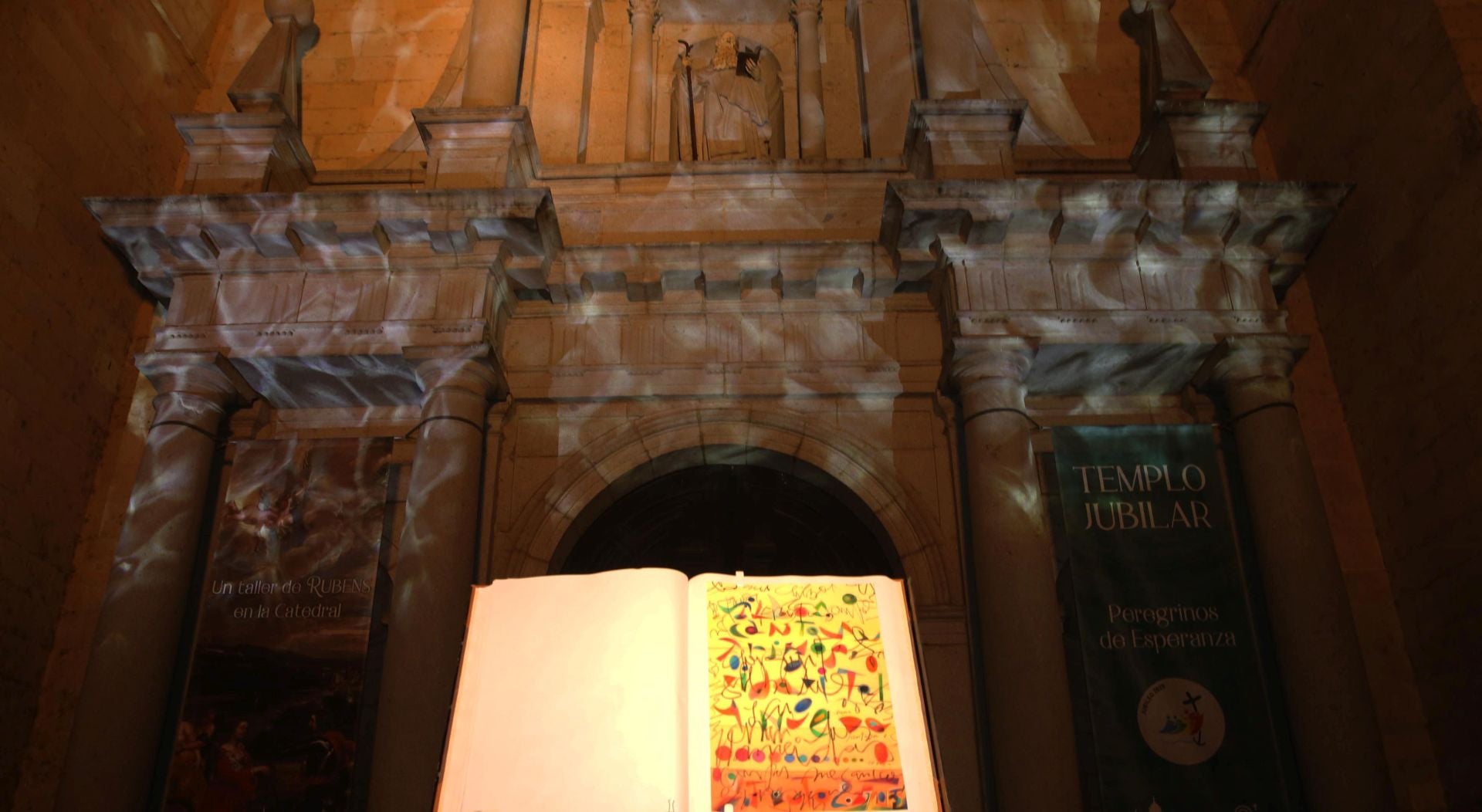 El prodigioso Paso de la Hoja y las sopas del santo, en imágenes