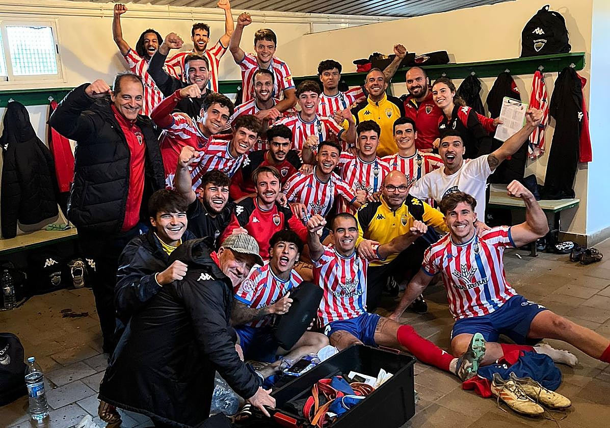 Euforia en el vestuario rojiblanco al término del encuentro.