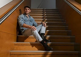 Harry Lighton, director de 'Pillion'.