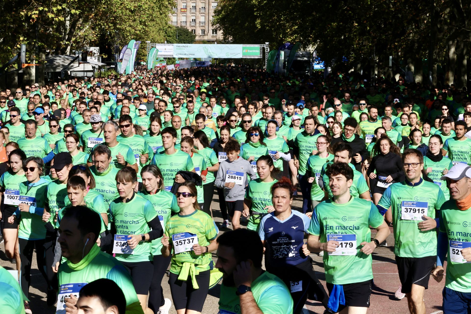 Las imágenes de la Marcha contra el Cáncer 2025