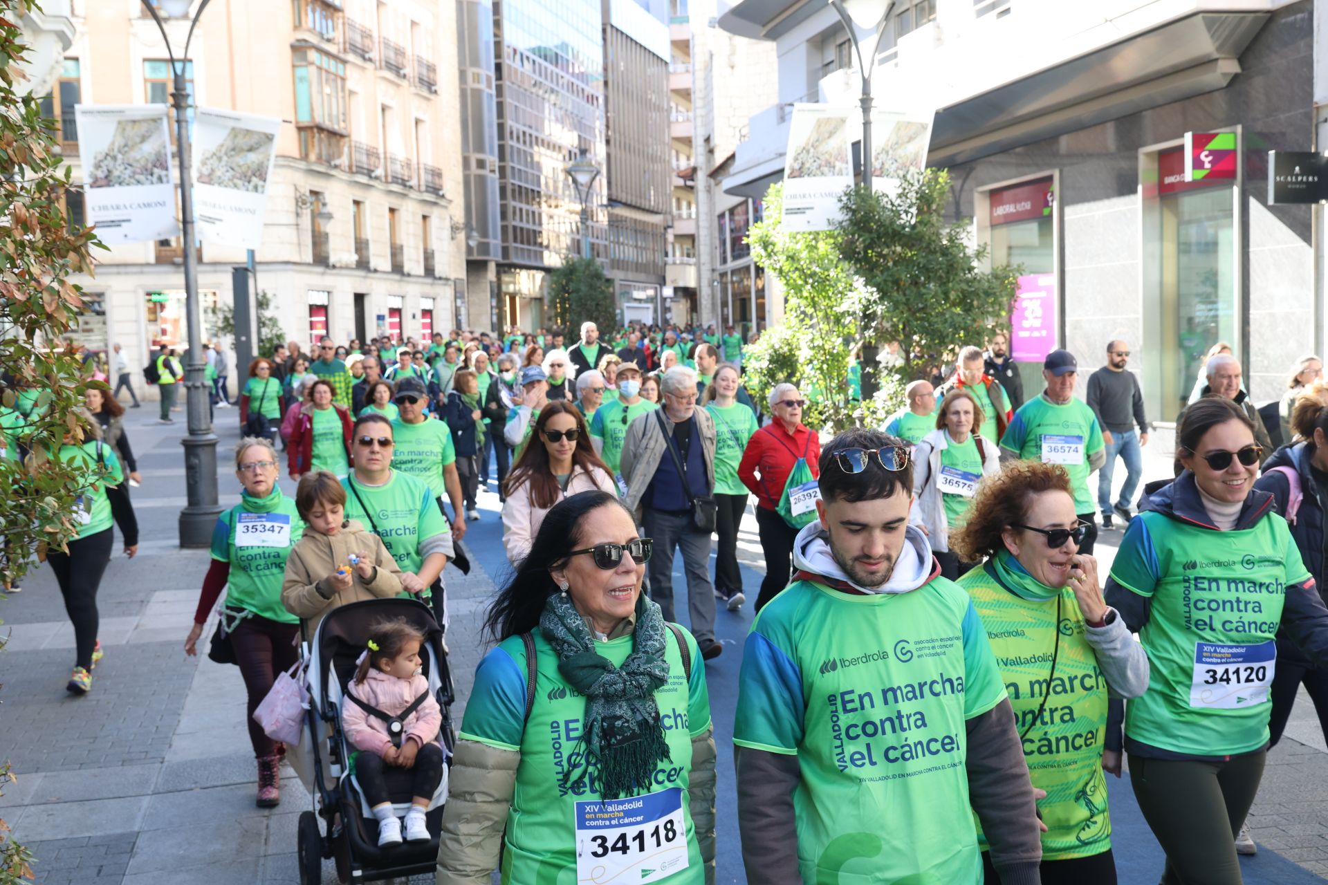Las imágenes de la Marcha contra el Cáncer 2025