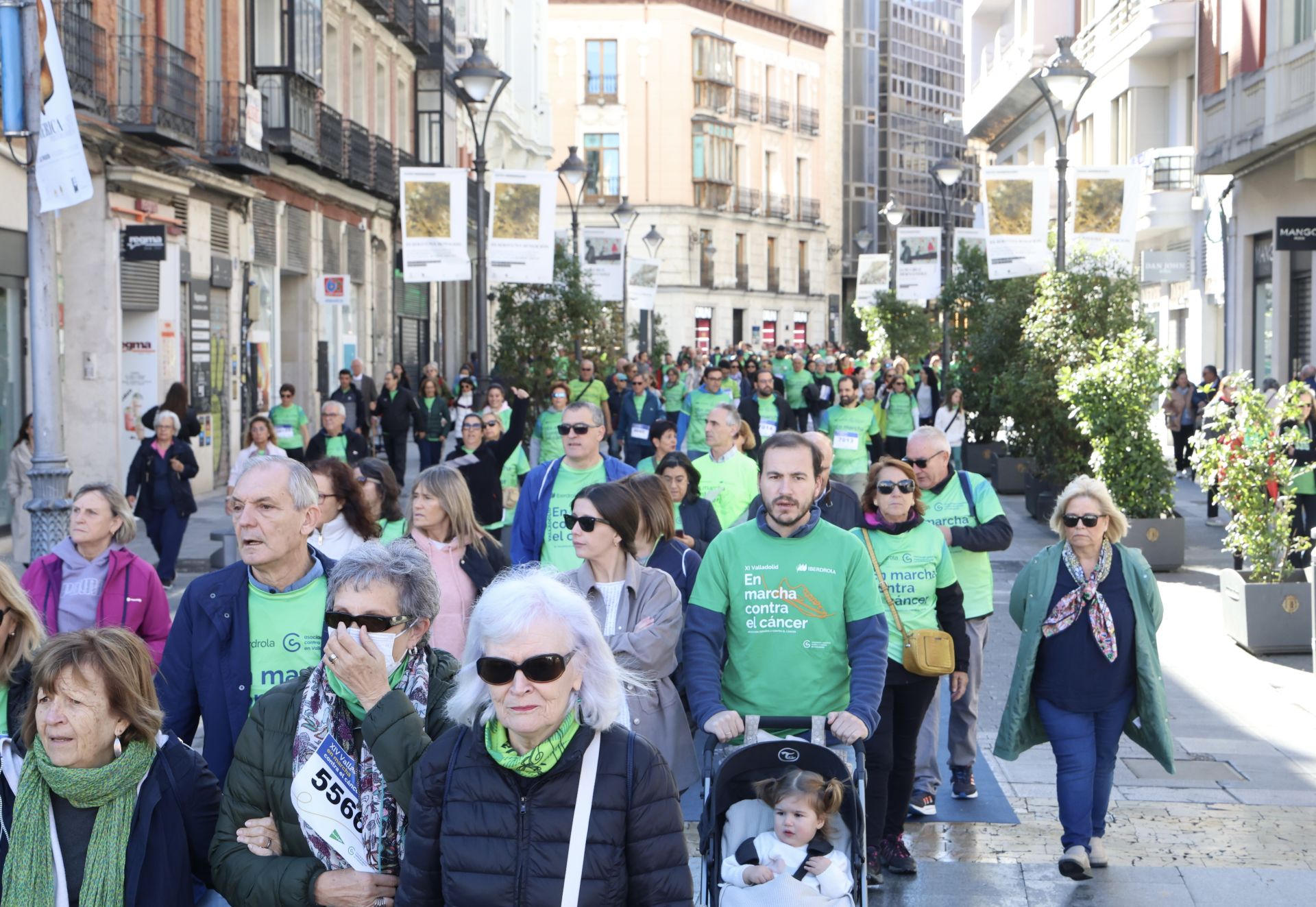 Las imágenes de la Marcha contra el Cáncer 2025