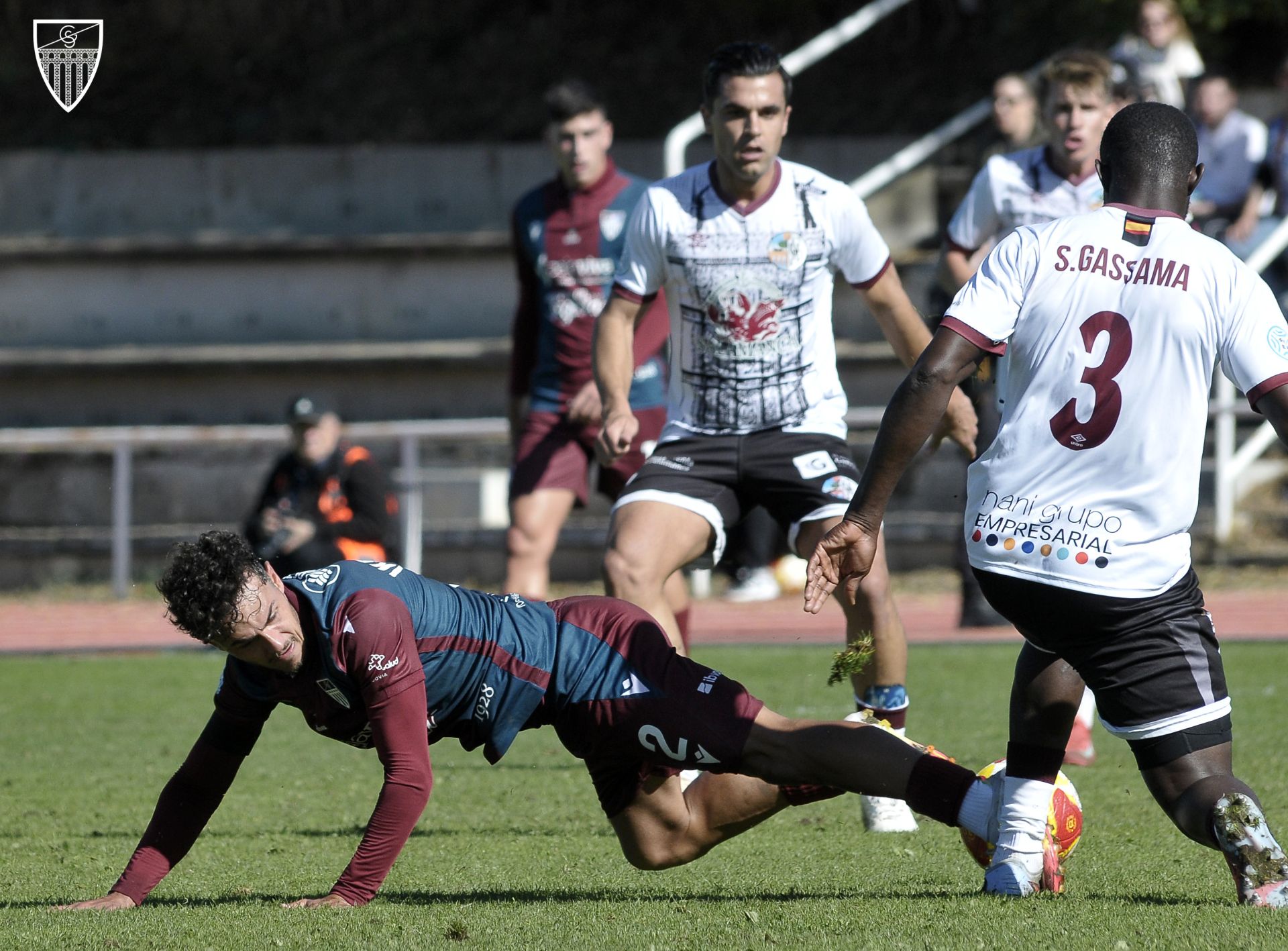Fotos de la victoria de la Segoviana en Salamanca