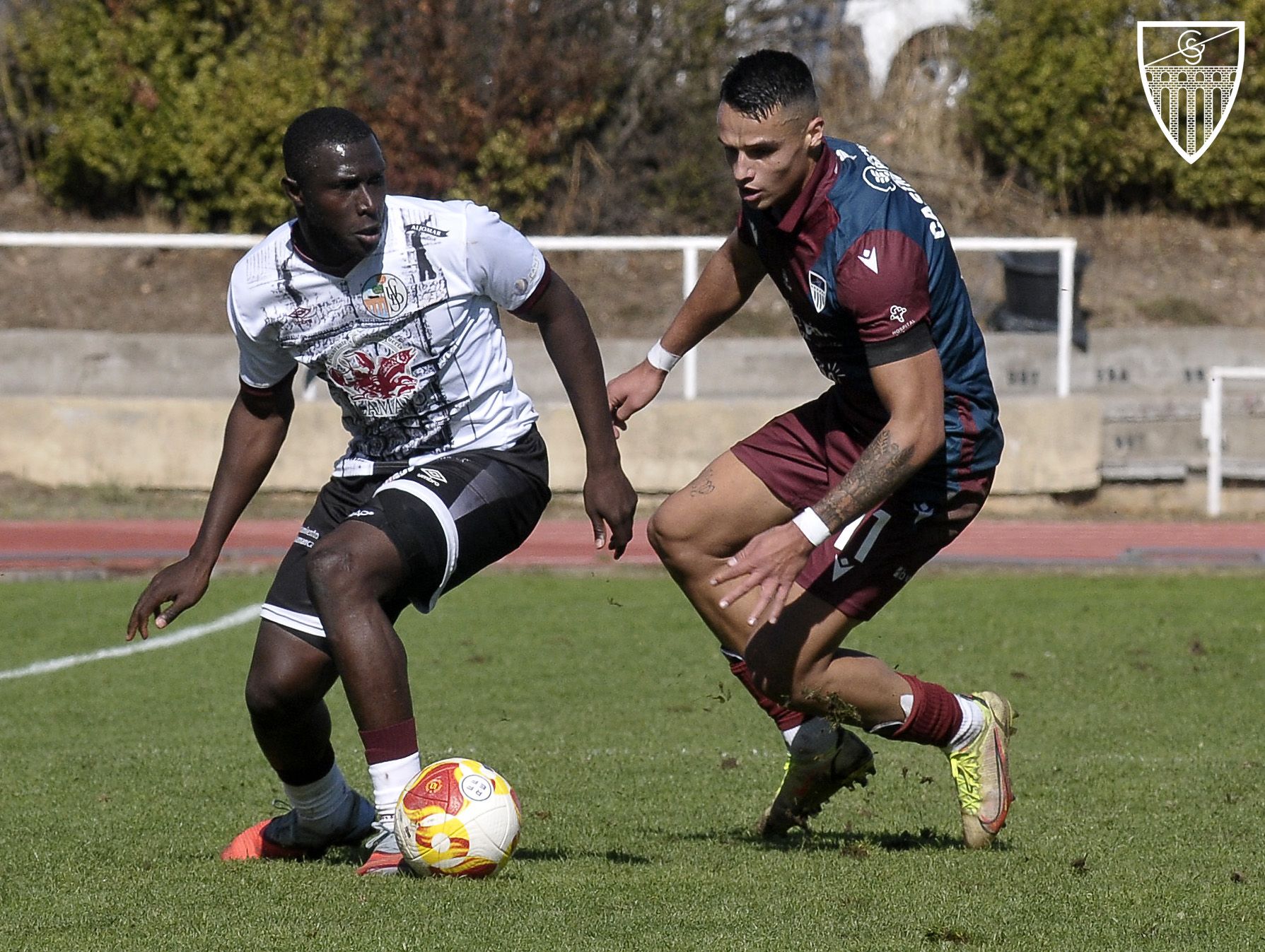 Fotos de la victoria de la Segoviana en Salamanca