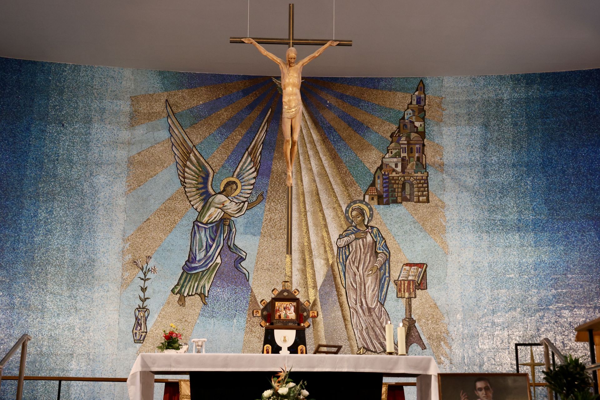 Reapertura de la iglesia de las Hermanas Dominicas de la Anunciata después de la restauración