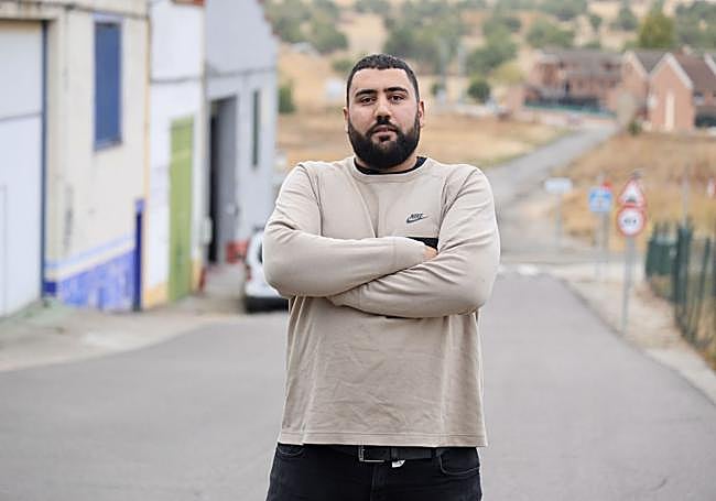 Hakim Cherif, gerente de Pucela Express que movilizó a proveedores, clientes, empleados y familiares para llevar ayuda a Valencia tres fines de semana seguidos