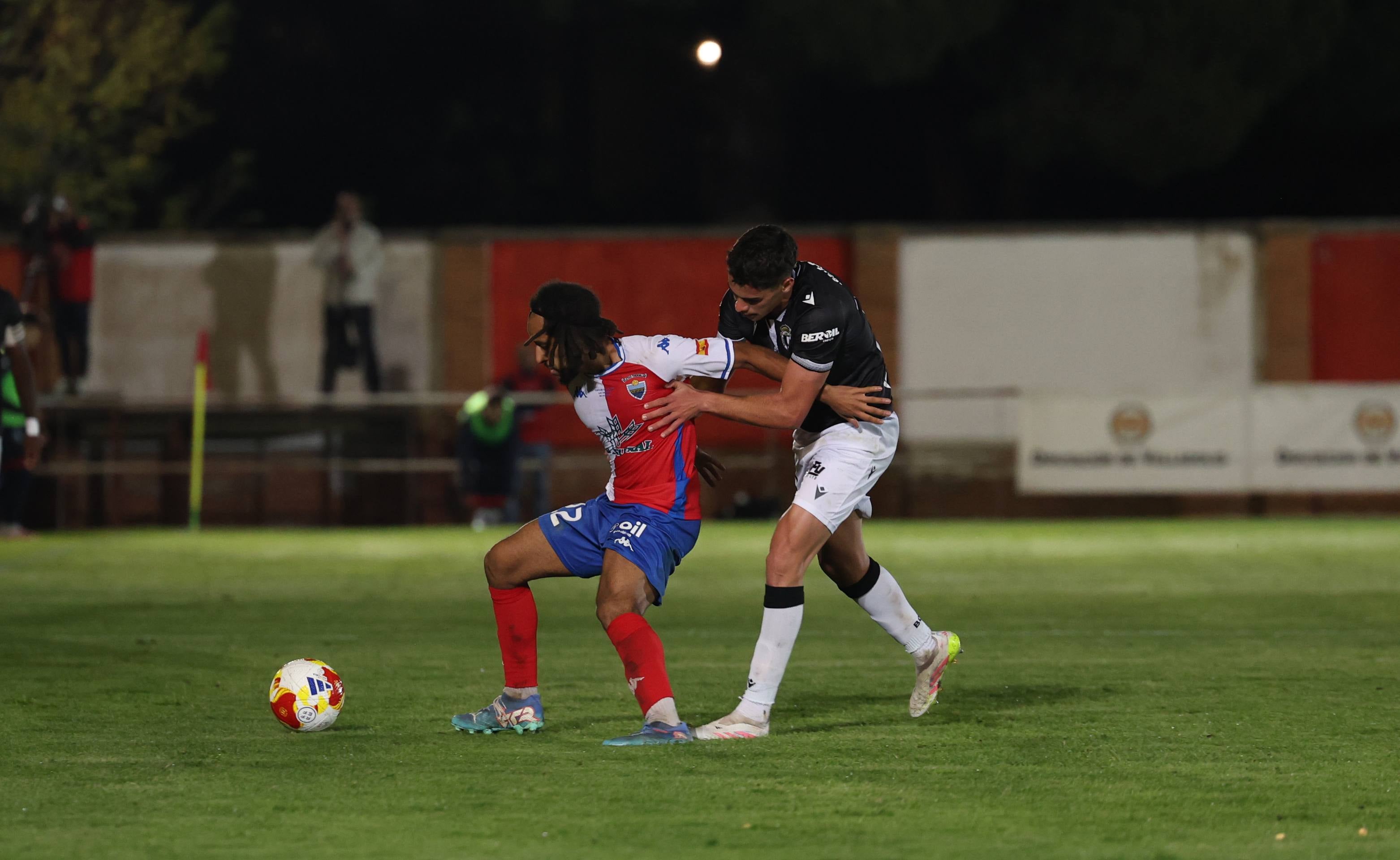 Las imágenes de la derrota del Atlético Tordesillas ante el Burgos CF