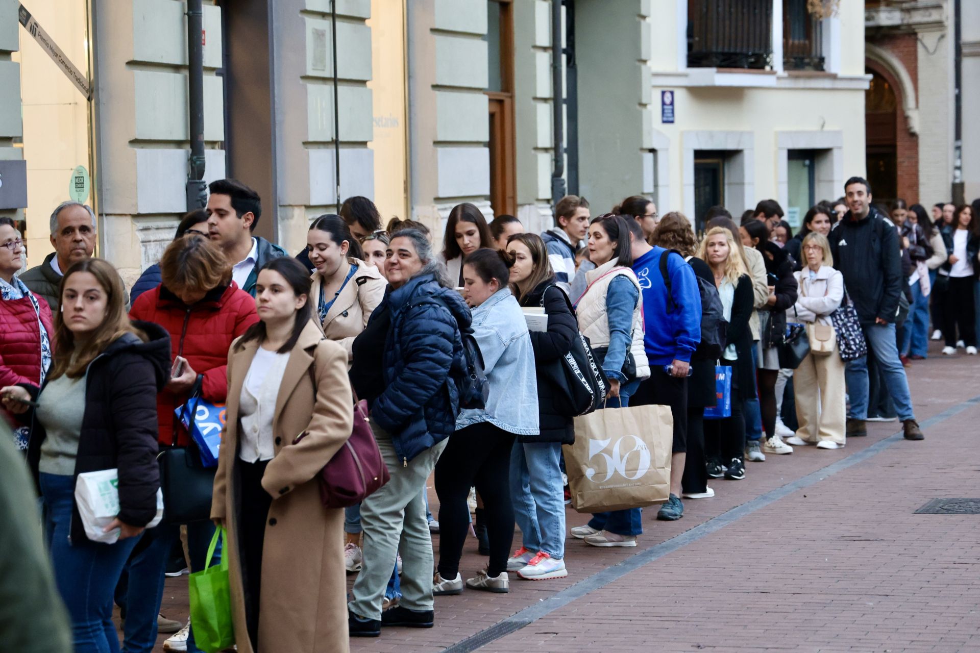 Firma de libros de Javier Castillo en Valladolid