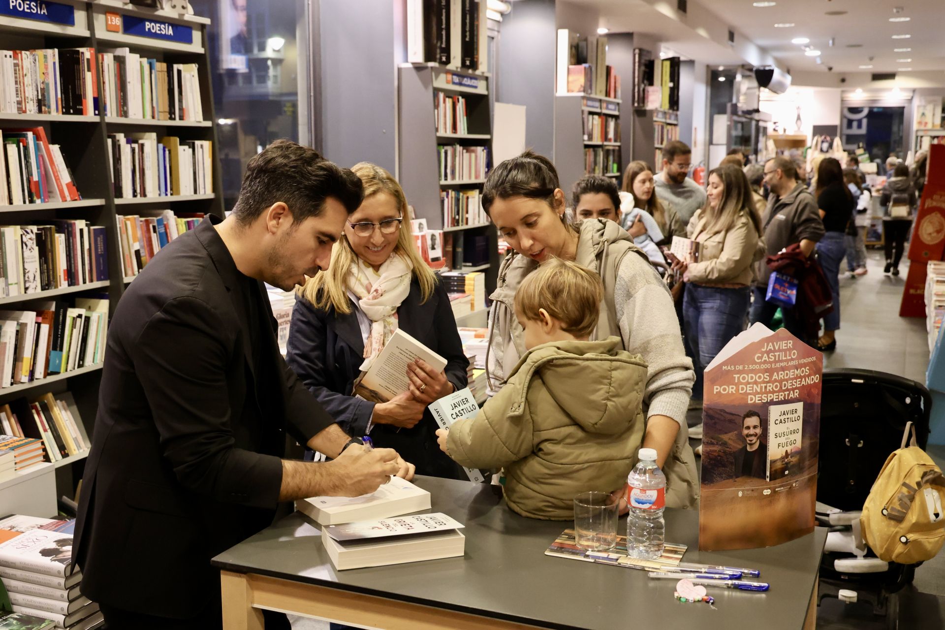Firma de libros de Javier Castillo en Valladolid