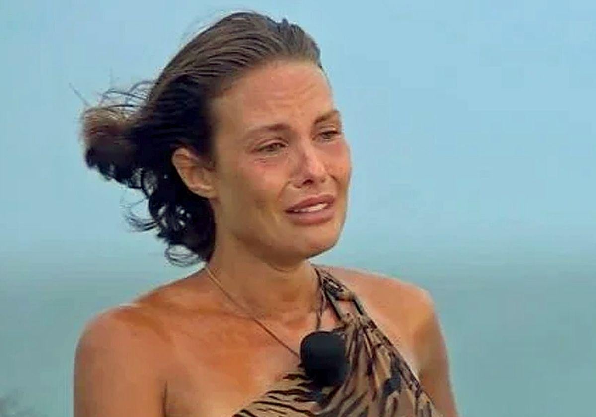 Jessica Bueno en el 'puente de las emociones'.