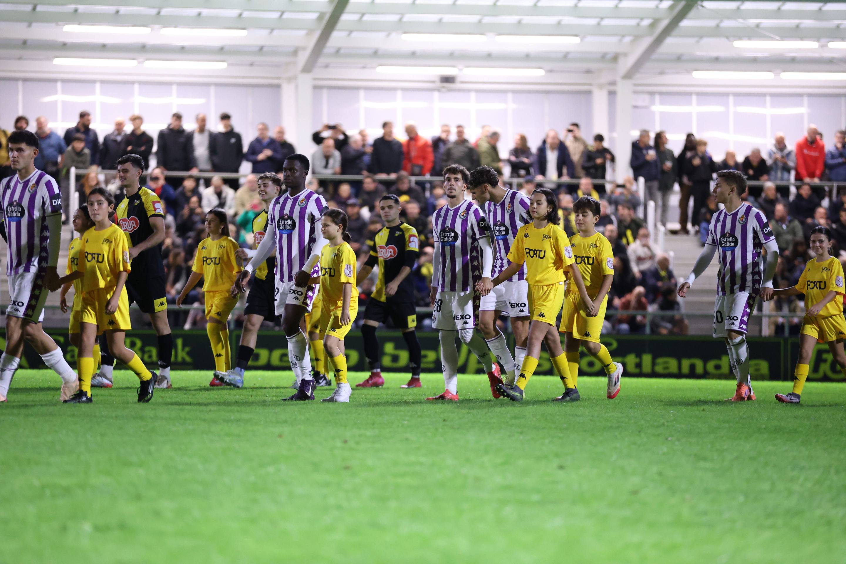 Las imágenes de la bochornosa eliminación del Real Valladolid