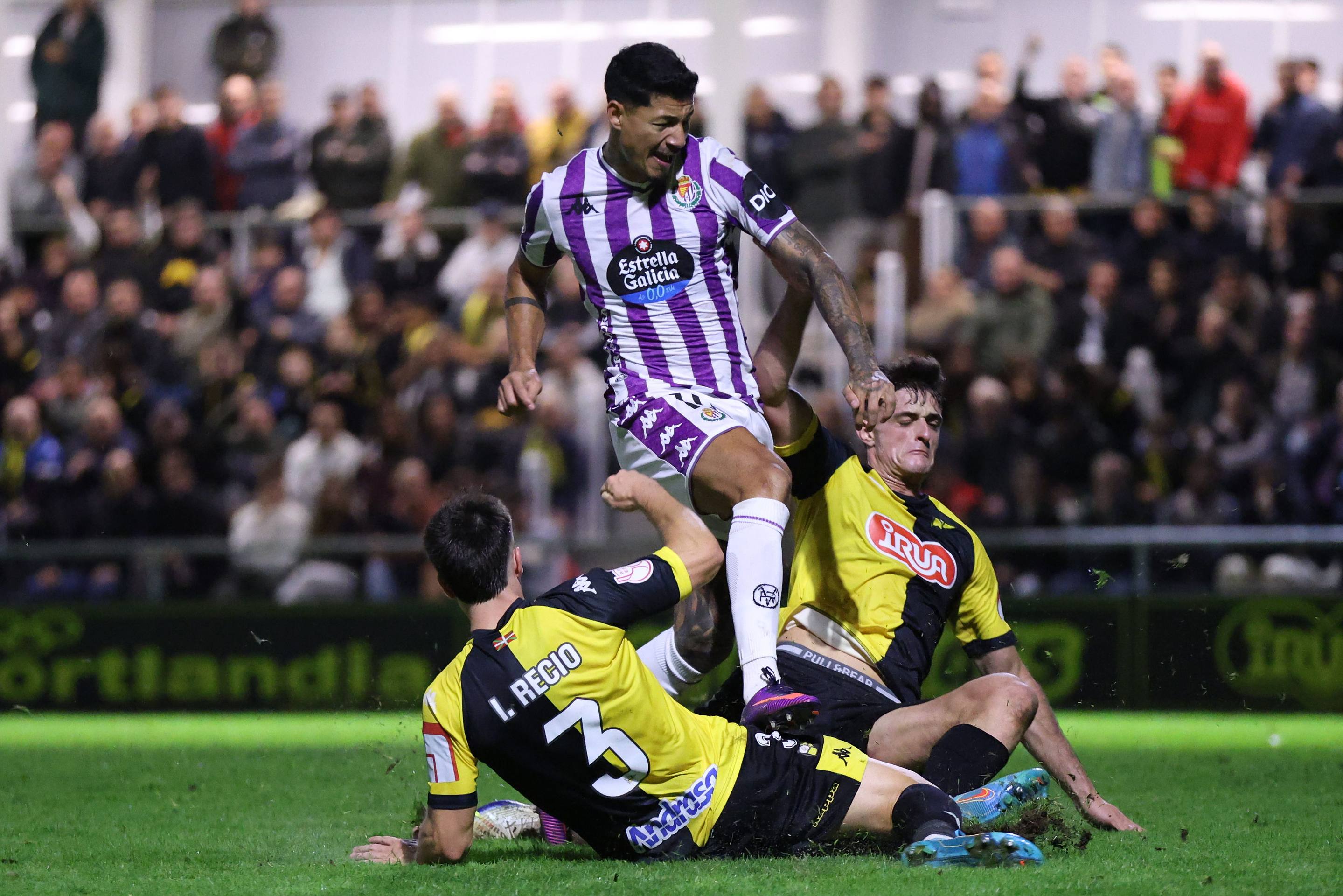 Las imágenes de la bochornosa eliminación del Real Valladolid