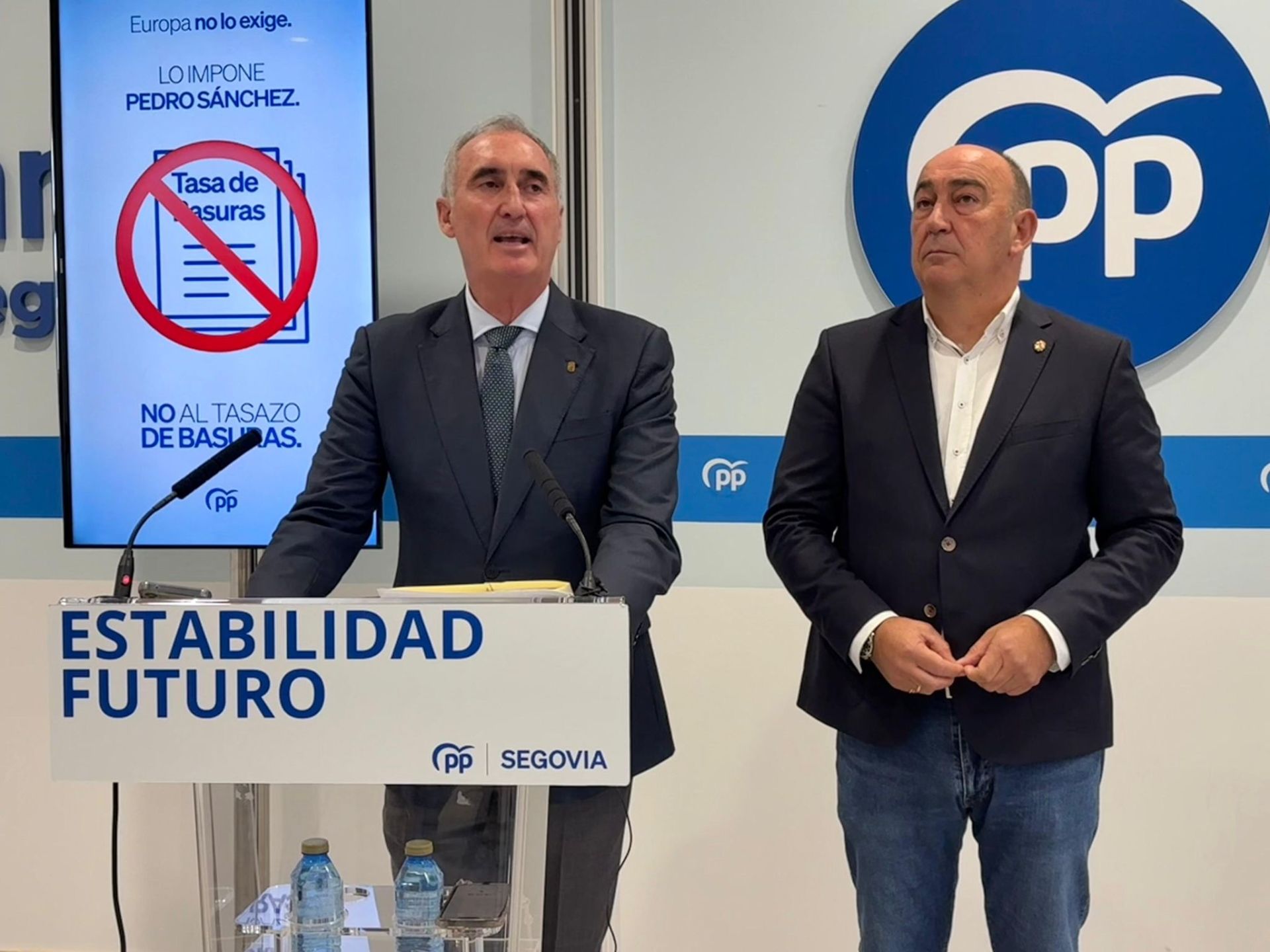 Mazarías y De Vicente, este miércoles en la sede de PP.