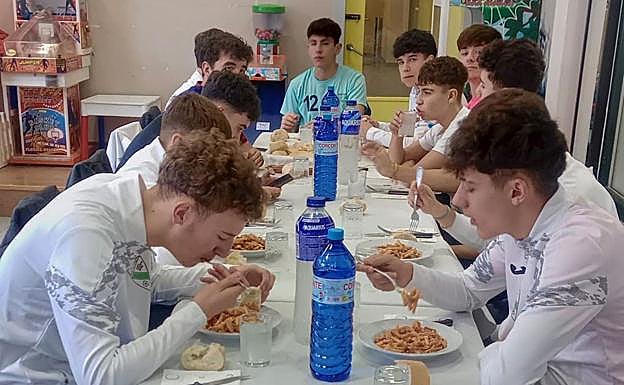 Un momento del almuerzo.