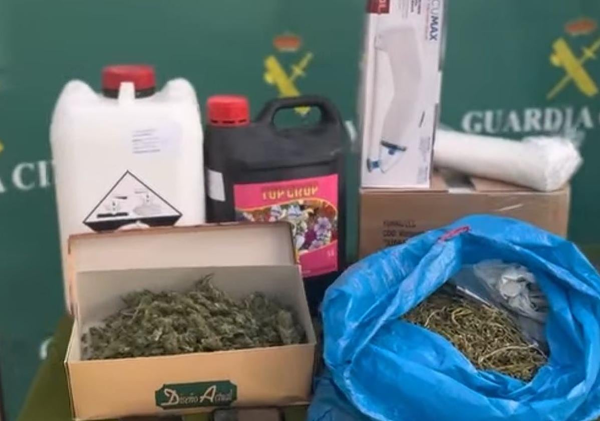 Alguno de los elementos incautados.