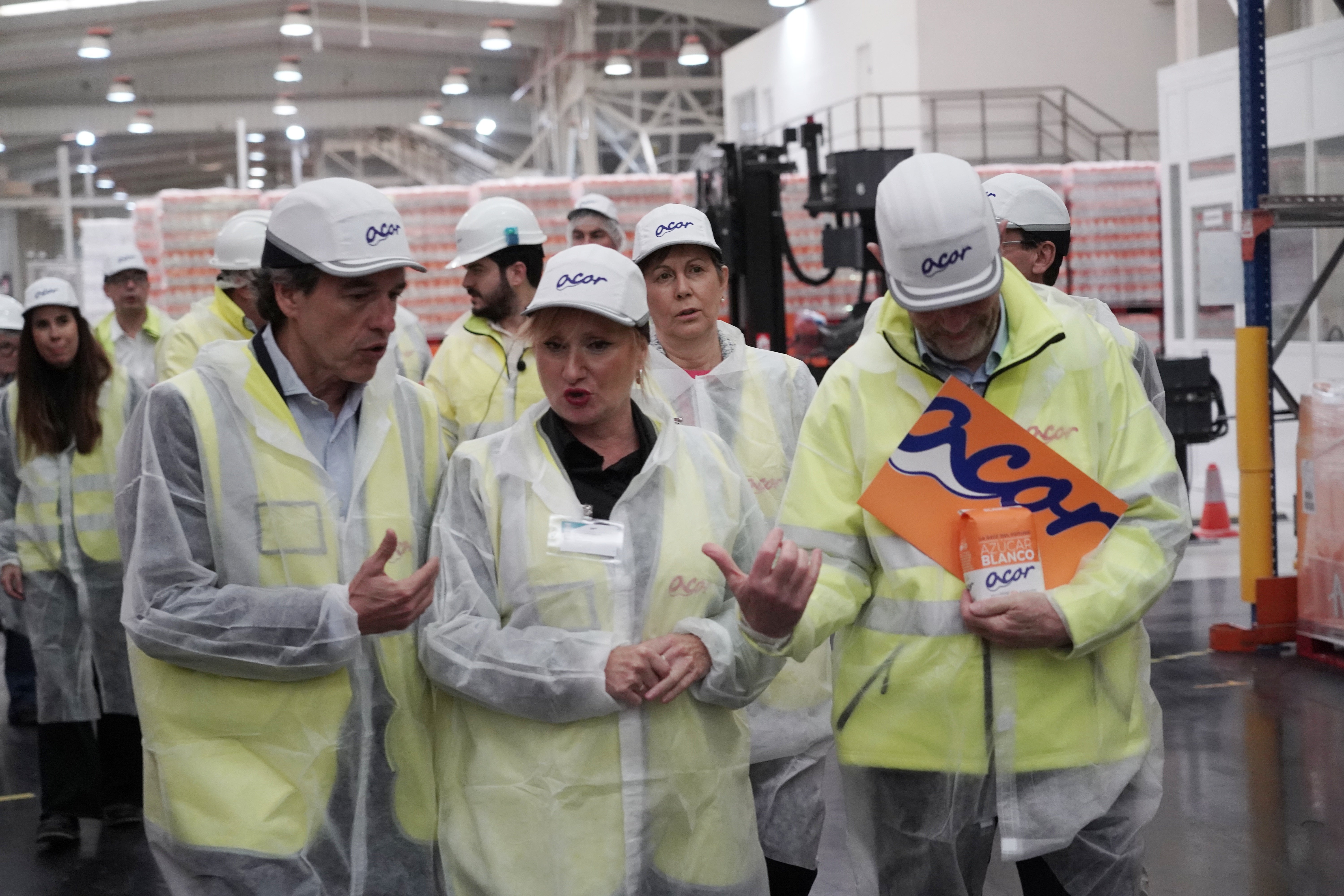 La Consejera de Industria, Comercio y Empleo de la Junta, Leticia García Sánchez, visita las intalaciones de Acor.