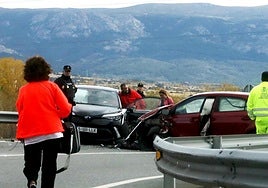 Daños materiales sufridos por los vehículos implicados en el accidente de este viernes en la CL-601.