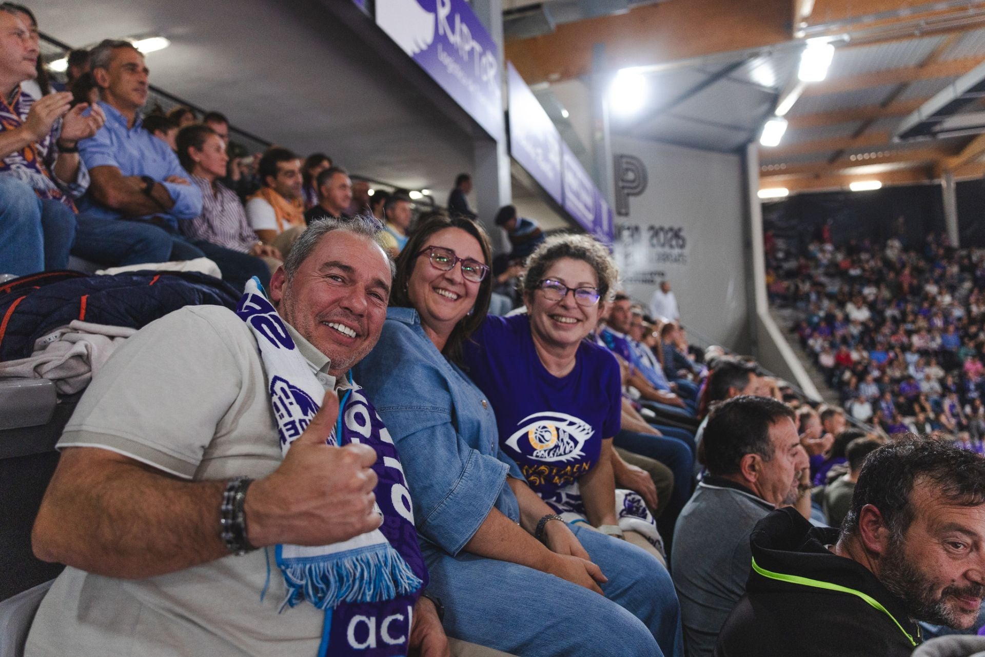 Búscate en las gradas del Súper Agropal Palencia-Alicante