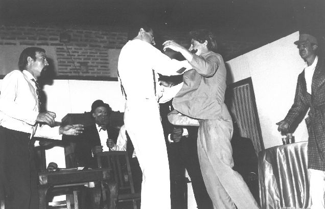 Componentes del grupo de teatro 'La troupe Picalcón'.