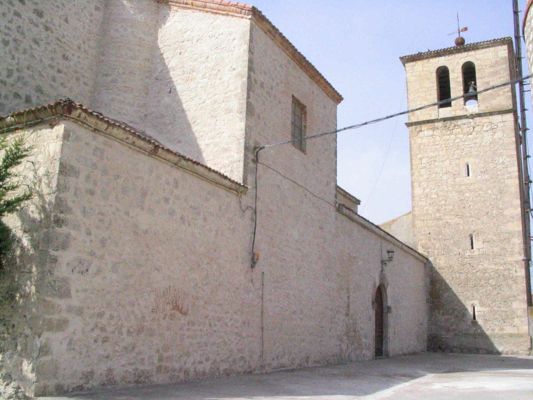 Iglesia de Santa María Magdalena de Montemayor de Pililla tras su restauración. 2 de abril de 2005.