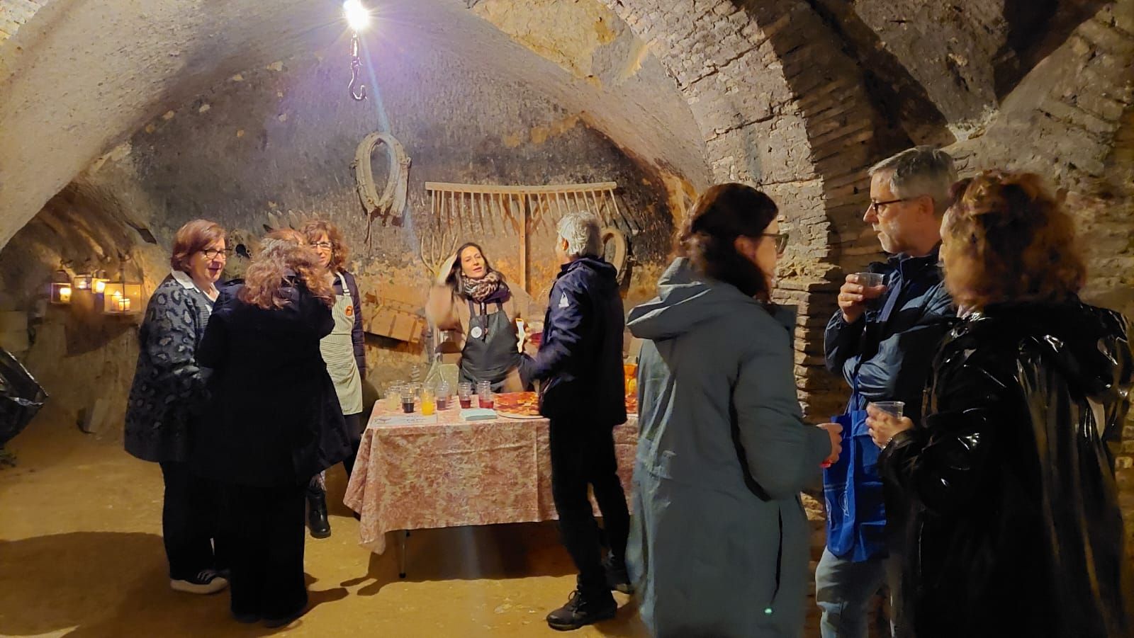 Las imágenes de la jornada a puertas abiertas en la bodega de Villalón de Campos