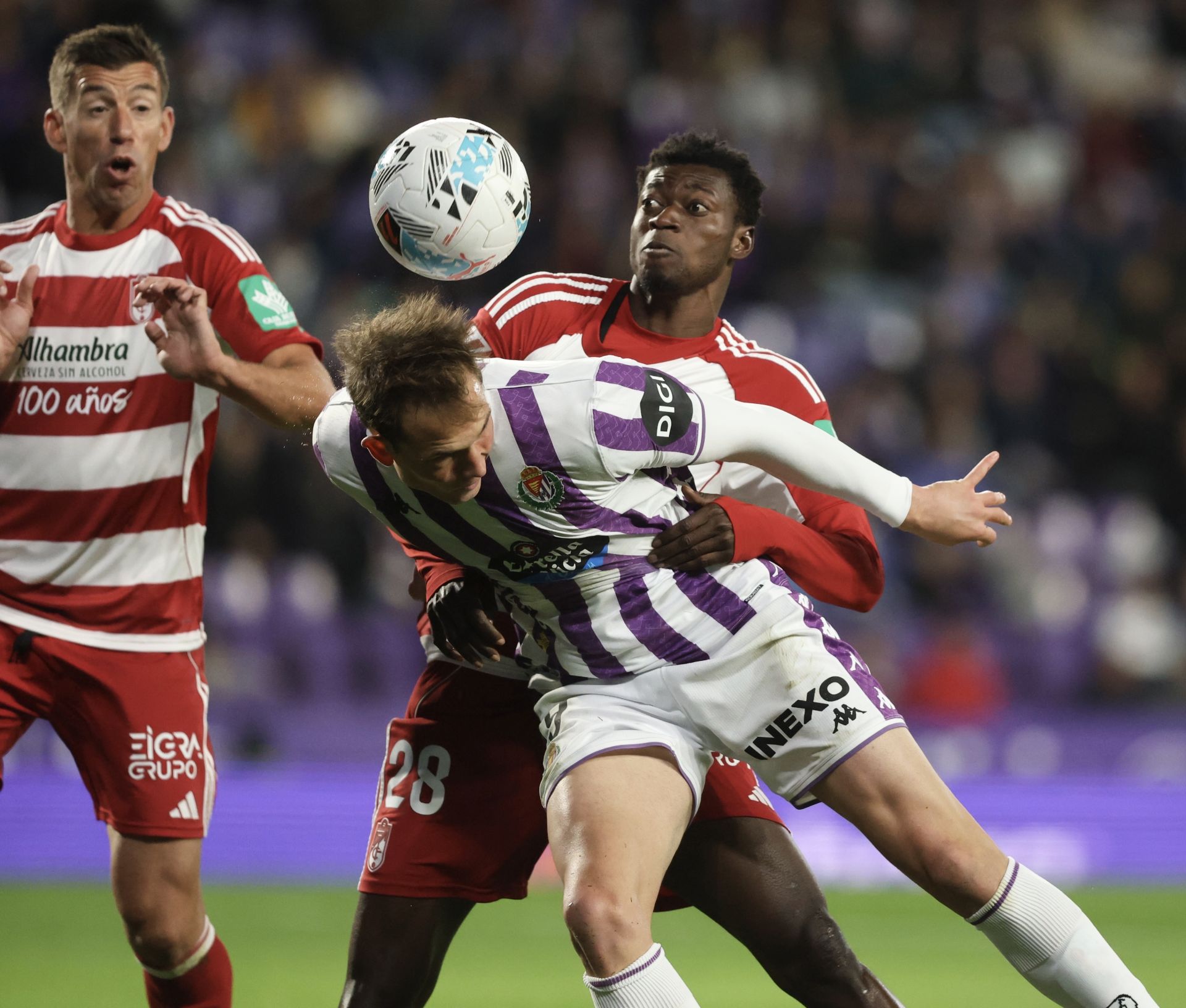 Las imágenes del partido entre el Real Valladolid y el Granada