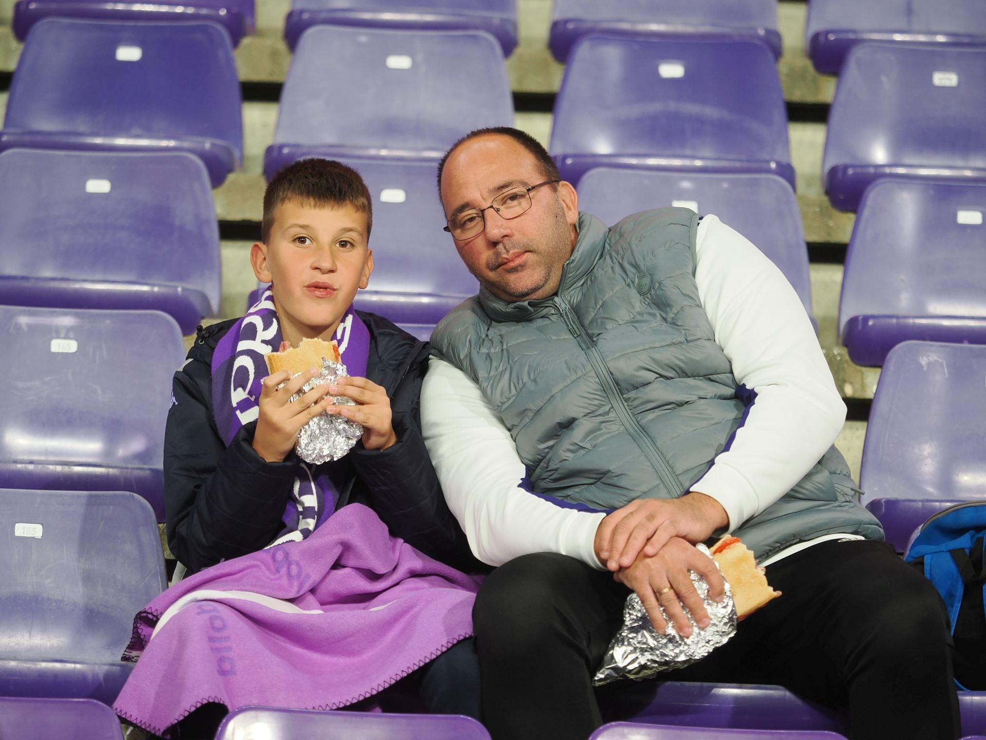 Búscate en la grada del estadio José Zorrilla (2/4)