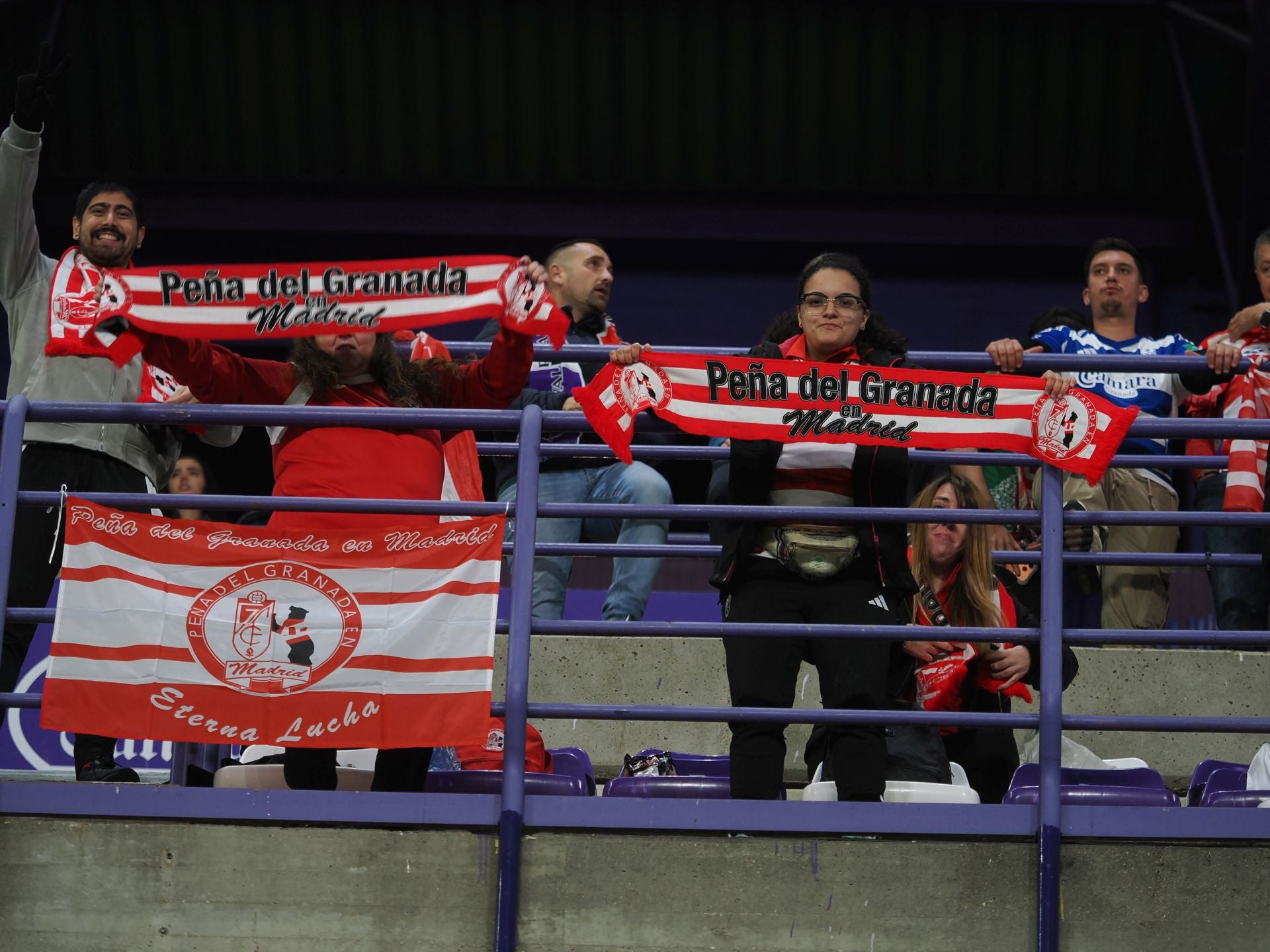 Búscate en la grada del estadio José Zorrilla (2/4)