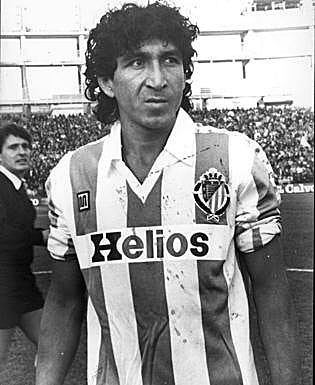 Con la camiseta del Real Valladolid, año 85.
