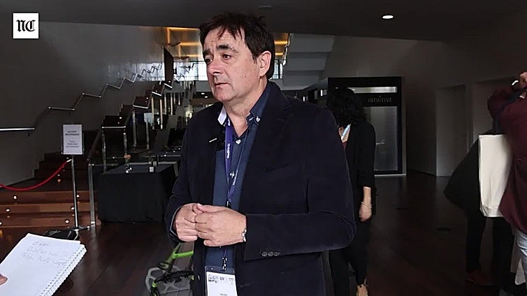 1.800 cirujanos conocen en Valladolid el robot Da Vinci 5