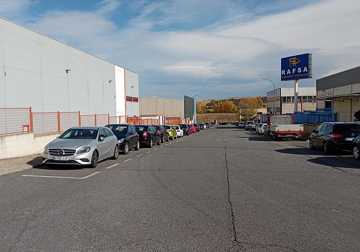 Calle Roble, en el polígono industrial Nicomedes García de Valverde del Majano.