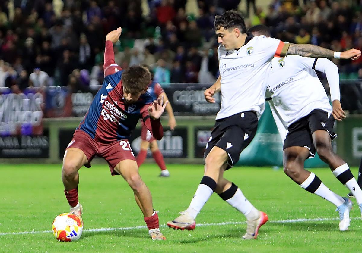 Un momento del Segoviana-Burgos del domingo pasado.