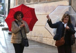 Jornada de viento y lluvia en Segovia