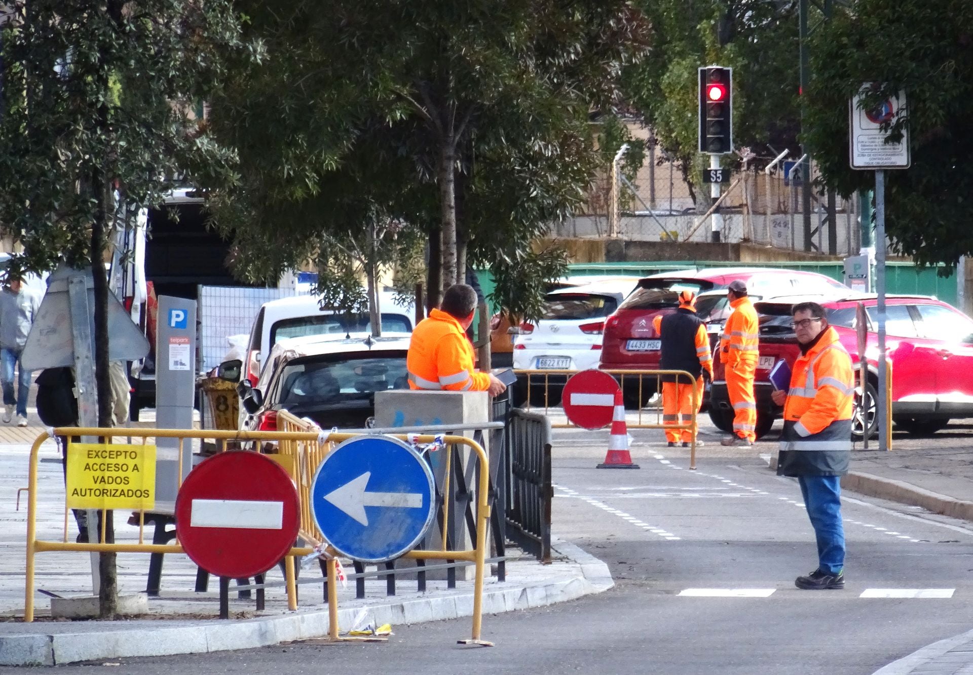Las imágenes de las obras de Aquavall y los cortes en la calle Estación y Vía