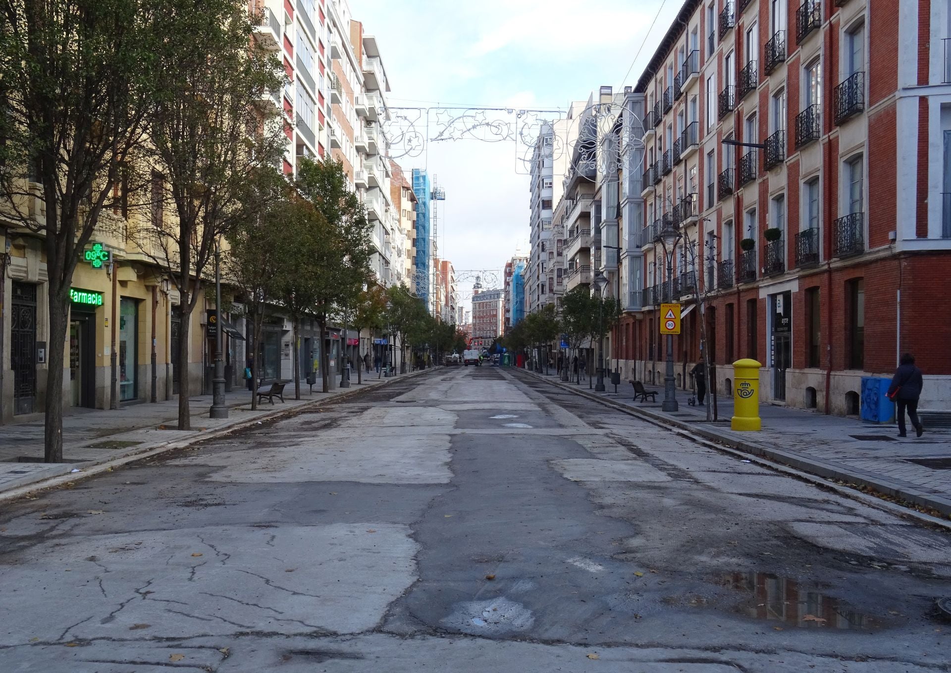 Las imágenes de las obras de Aquavall y los cortes en la calle Estación y Vía